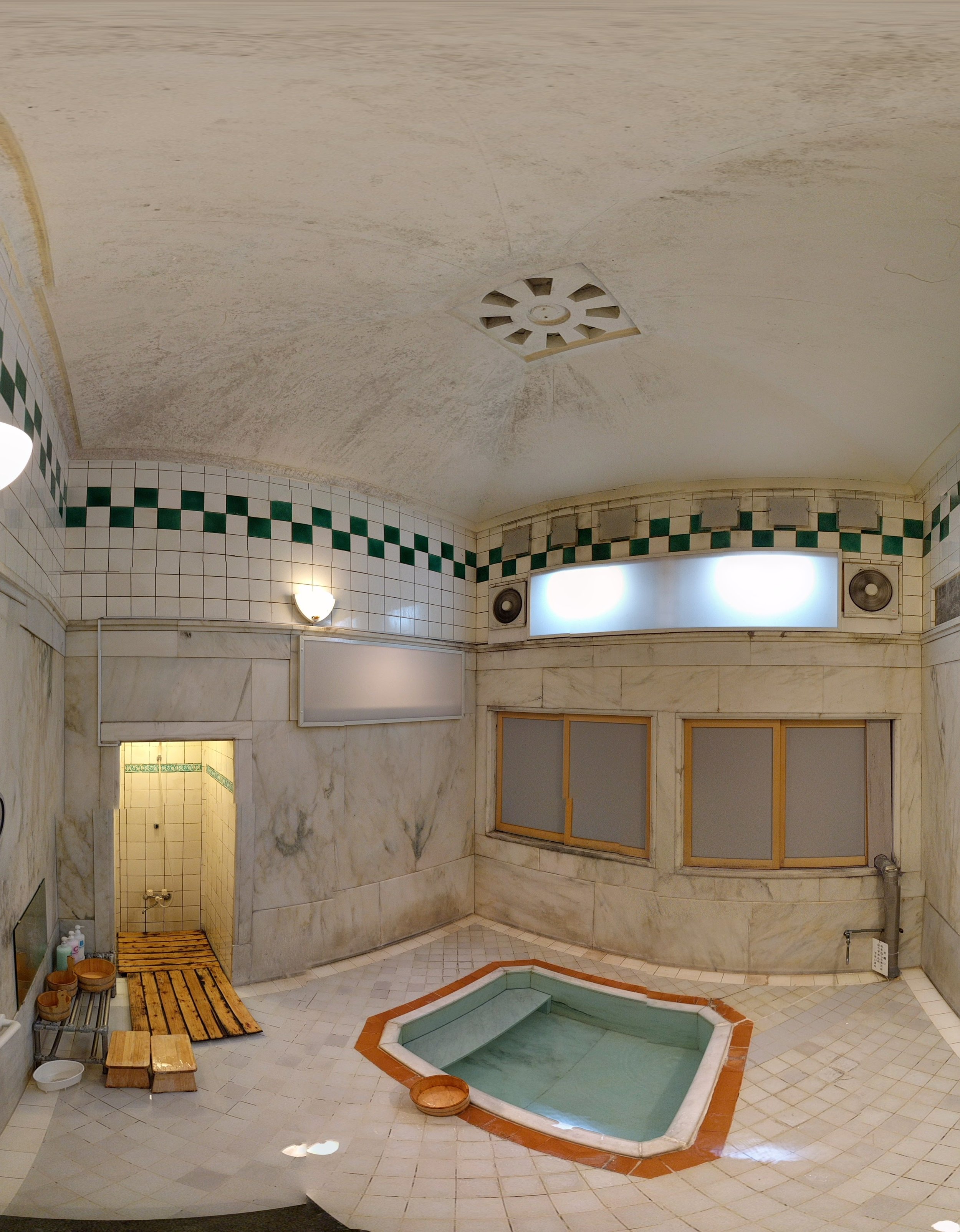 Private reservable onsen