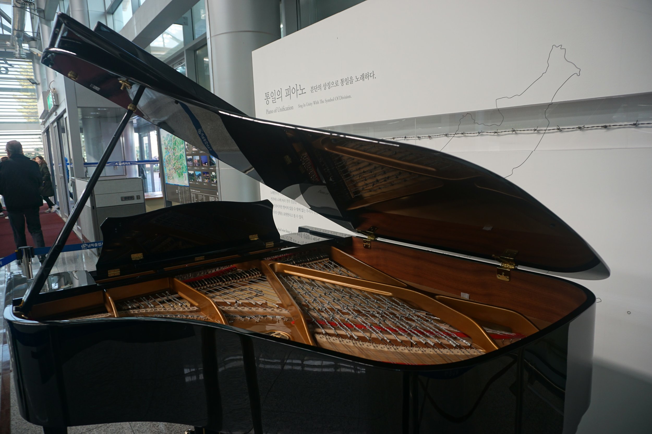 Piano with strings made from barbed wire