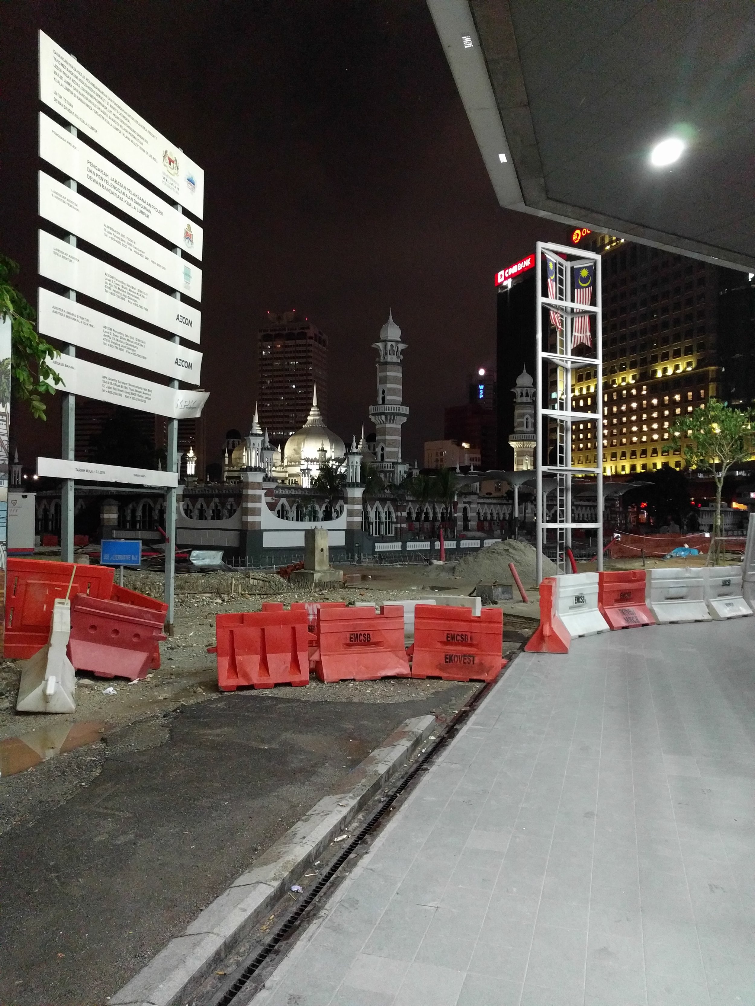 Construction by Masjid Jamek