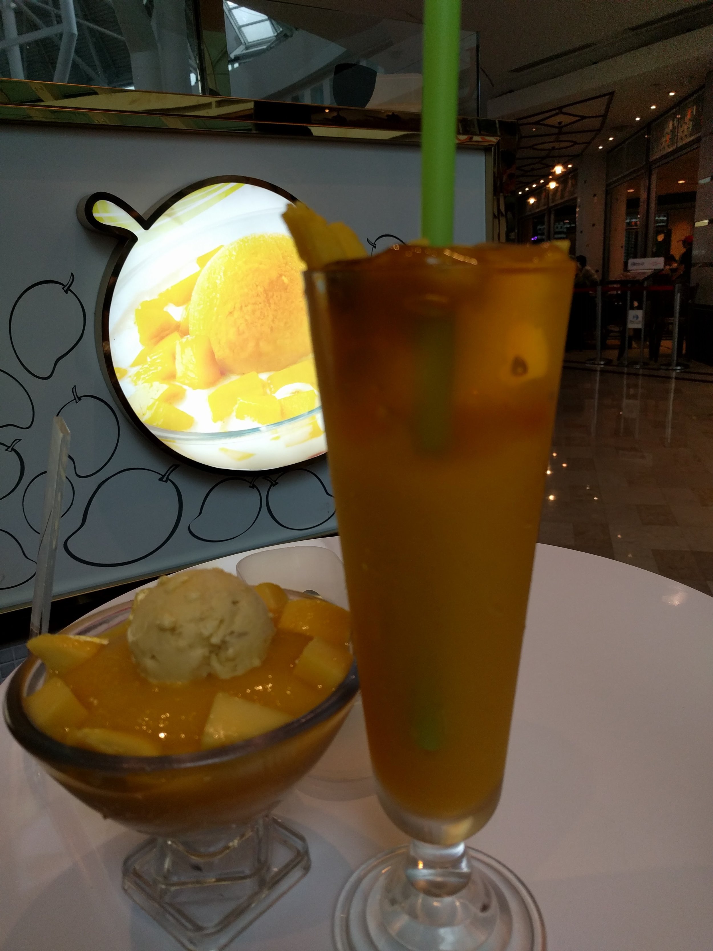 Our favorite dessert place, Hui Lau Shan