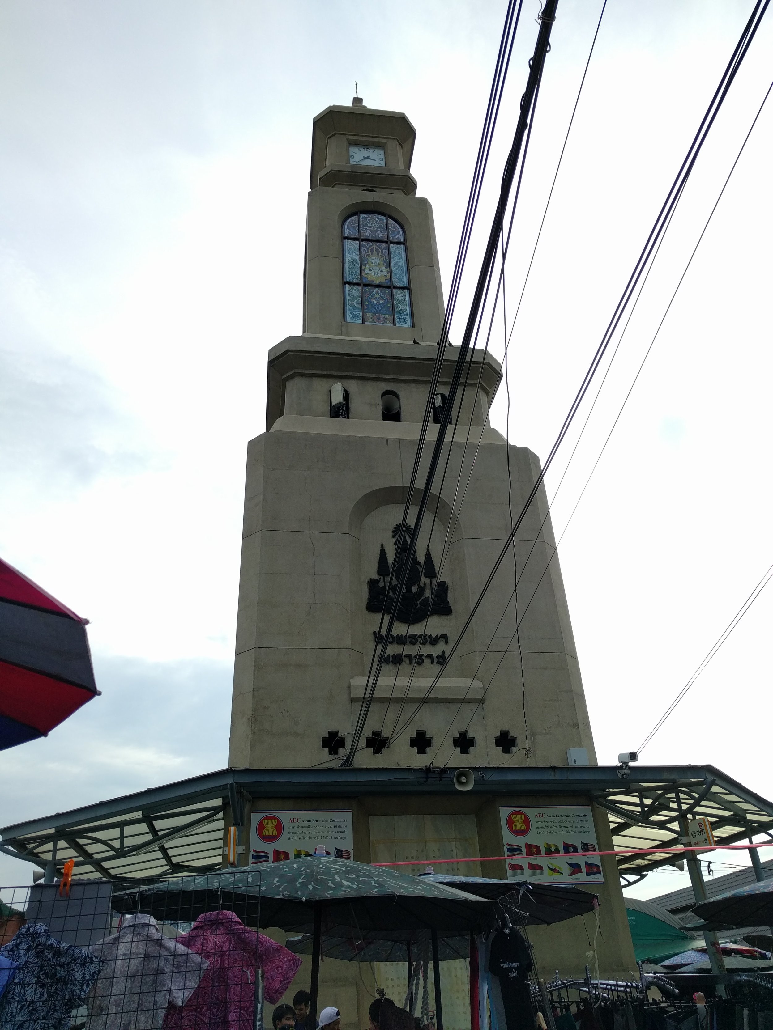 Clock tower, helpful for keeping your bearings