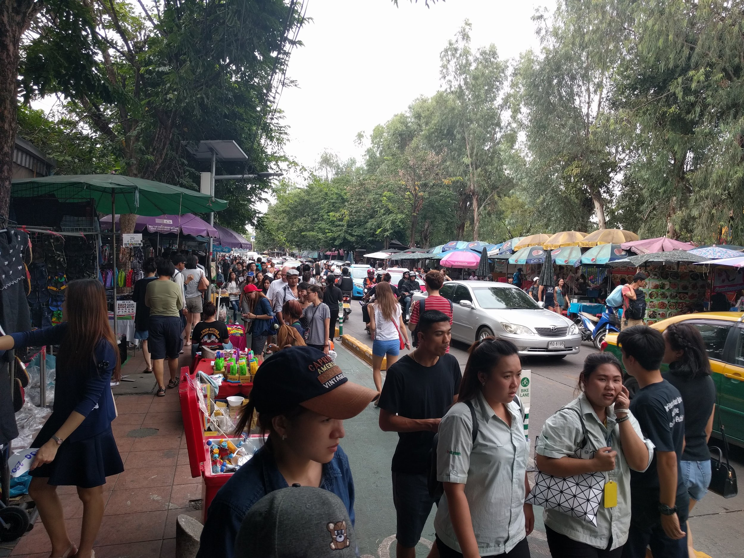 Lots of locals and tourists alike