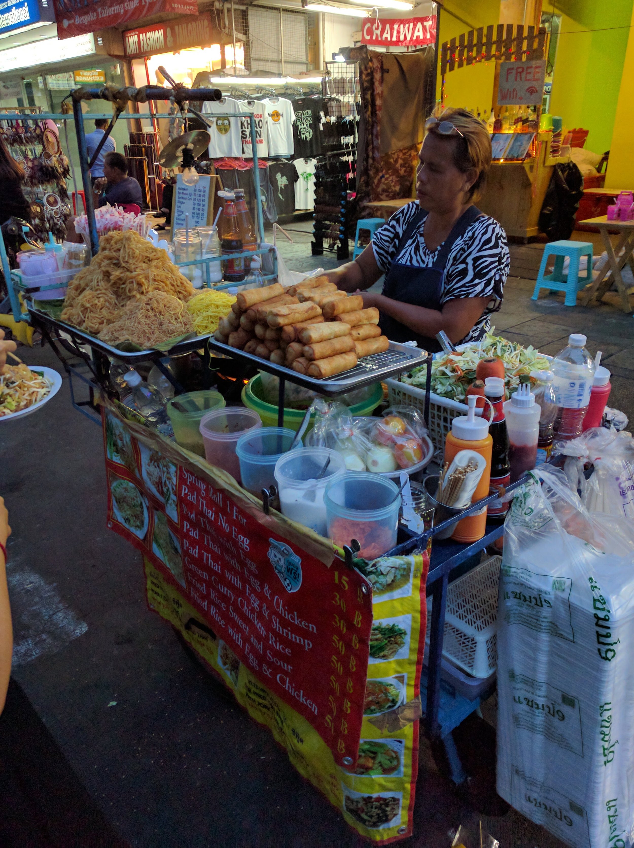Street Pad Thai vendor