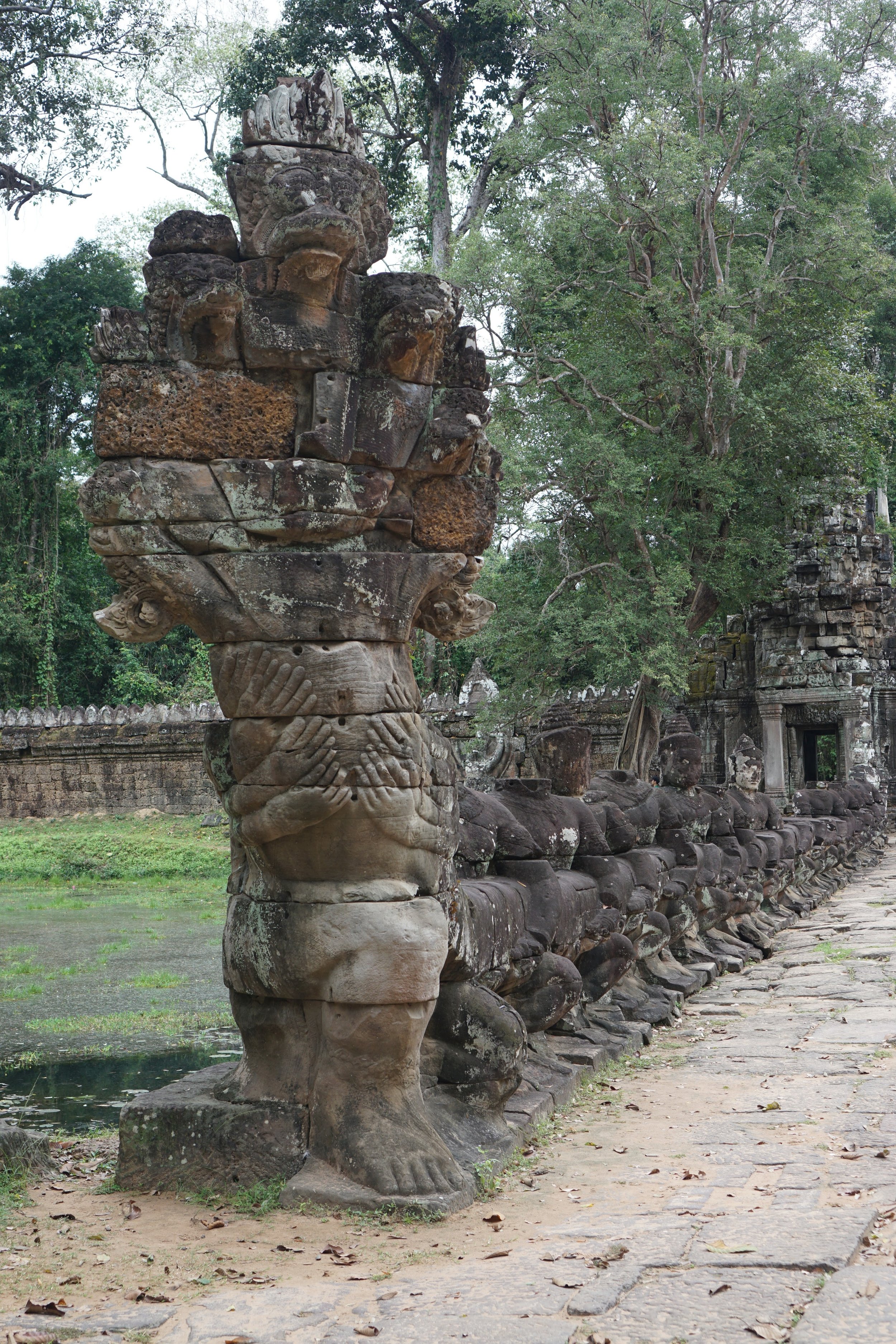 gate to Angkor Thom