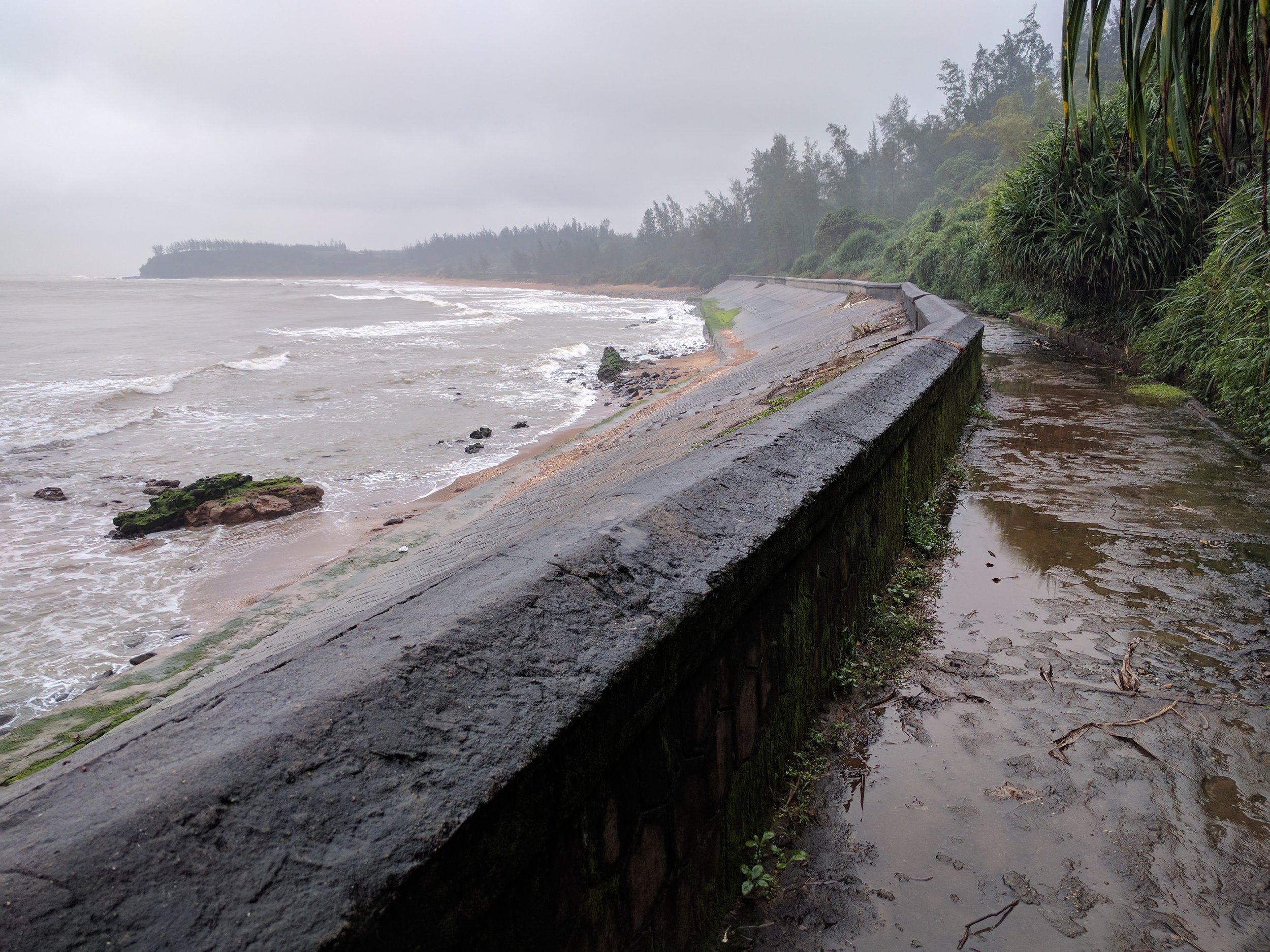 Sea exit to supply an island off the coast