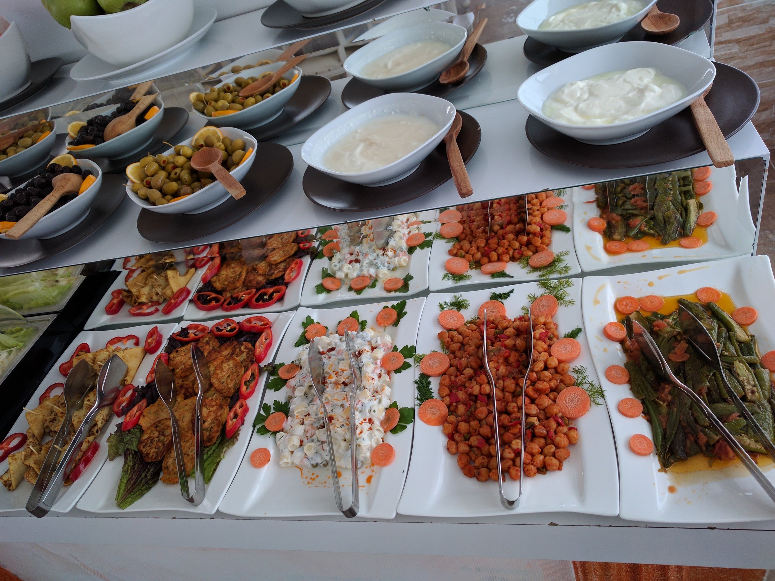 Cold food breakfast spread at White House hotel