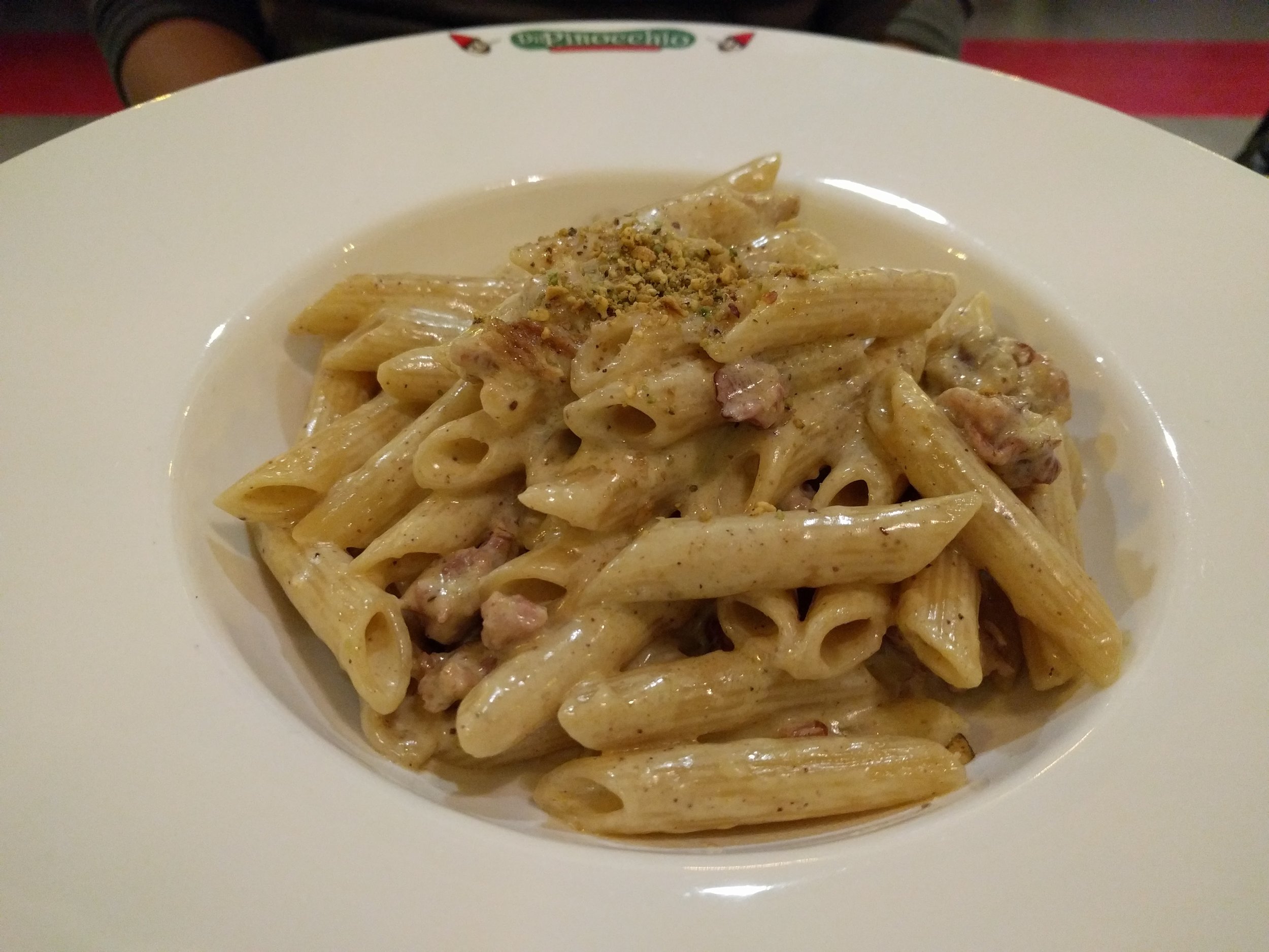 Pistachio cream penne