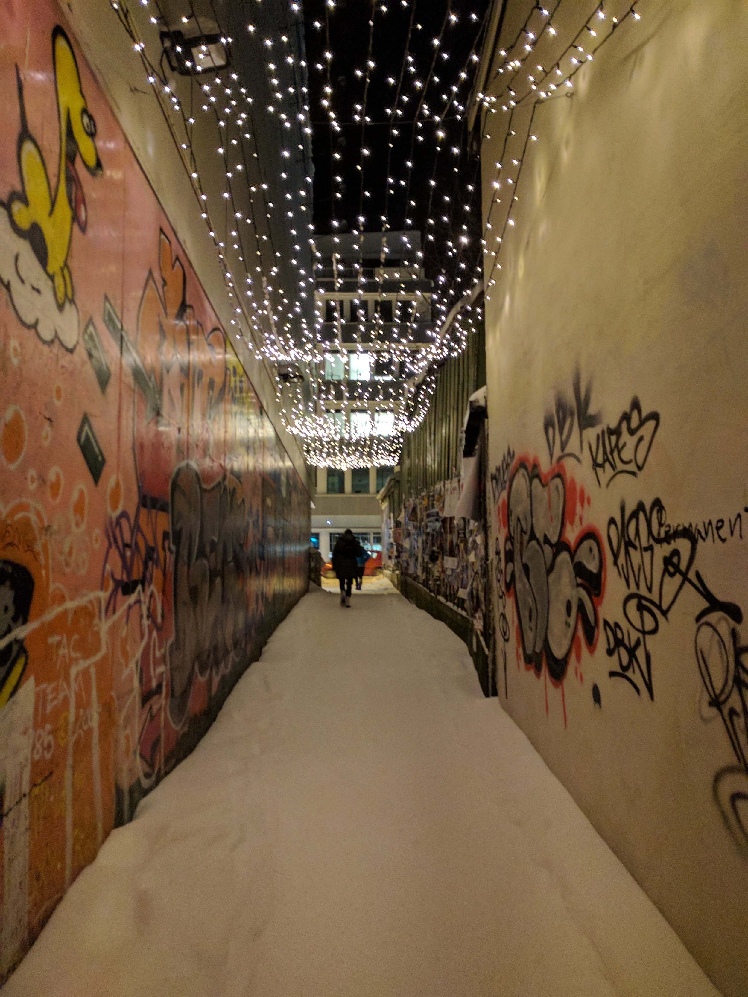 Alleyway - all lit up so it's not sketchy!