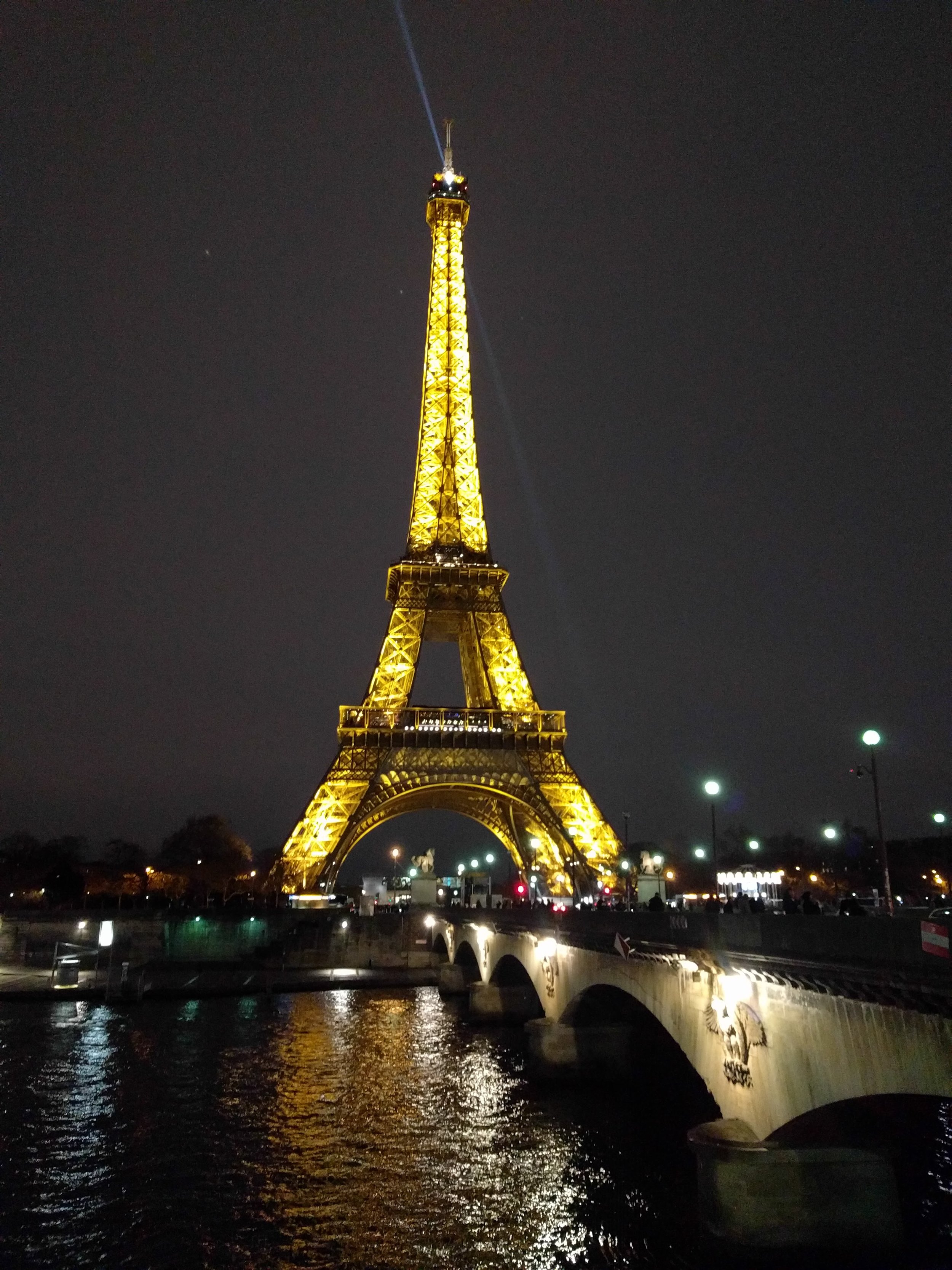 C'est la vie, Paris!