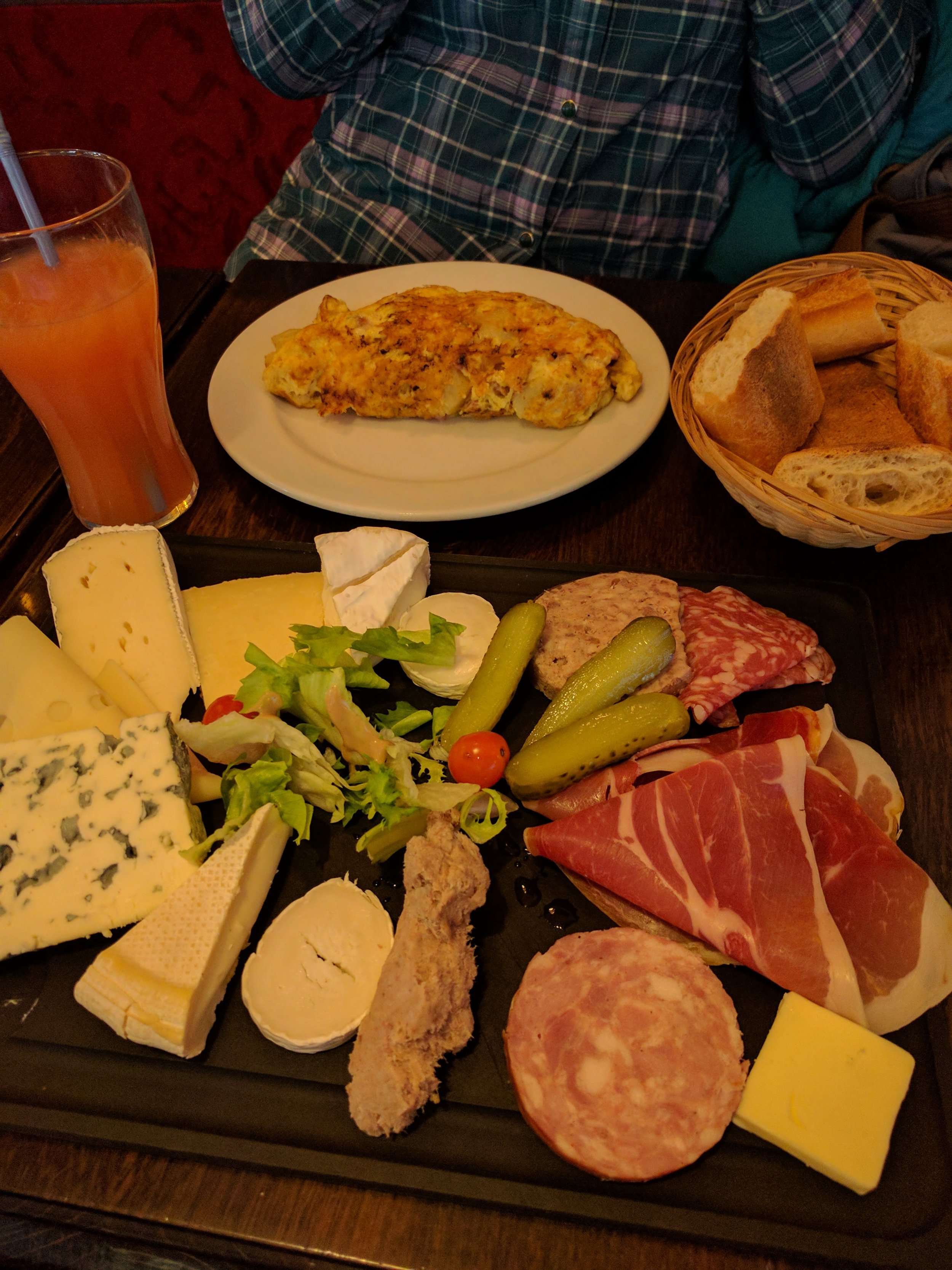 Lunch at Le Carrousel by the Louvre