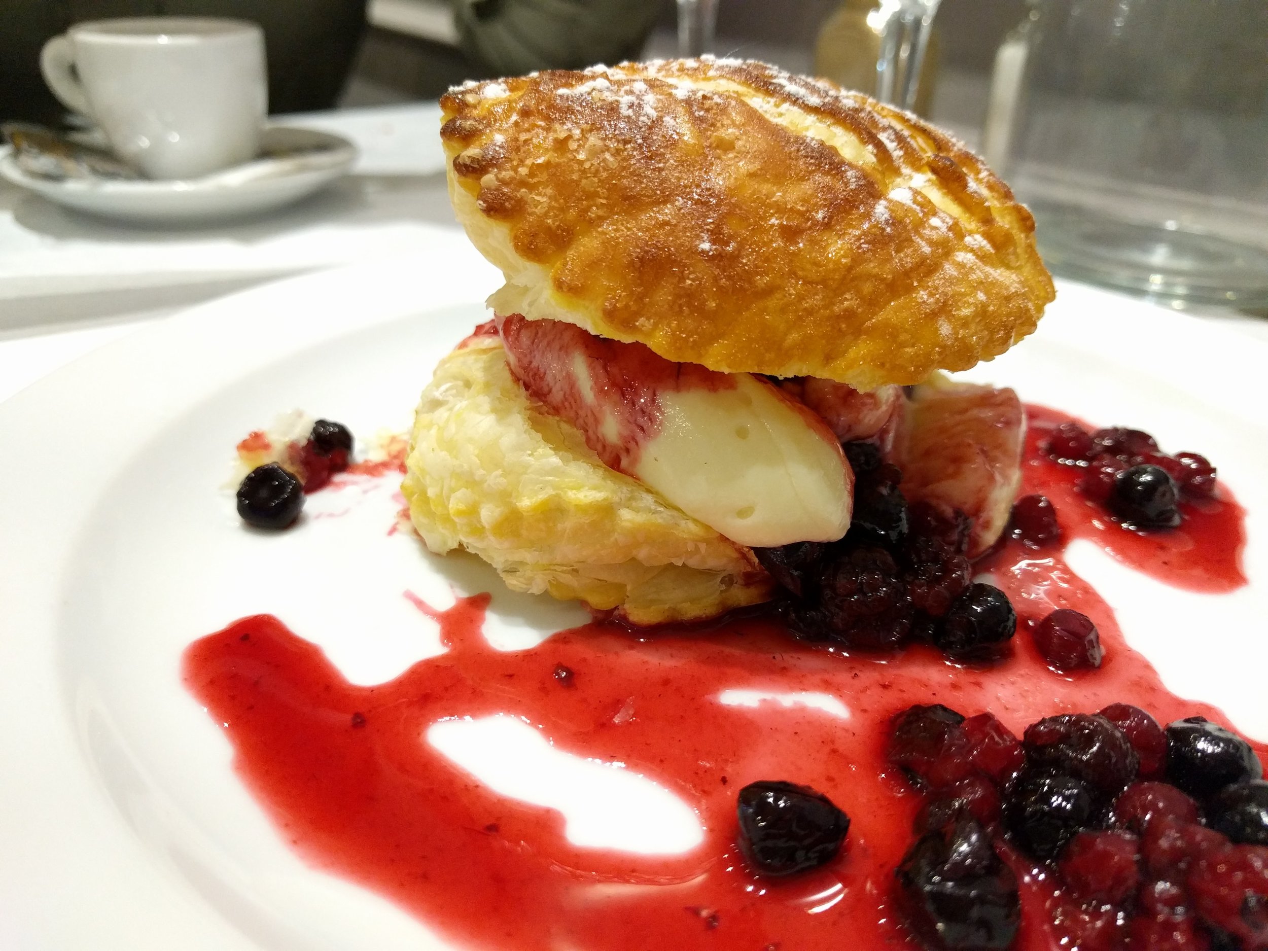 "millefueille" dessert - more like a profiterole