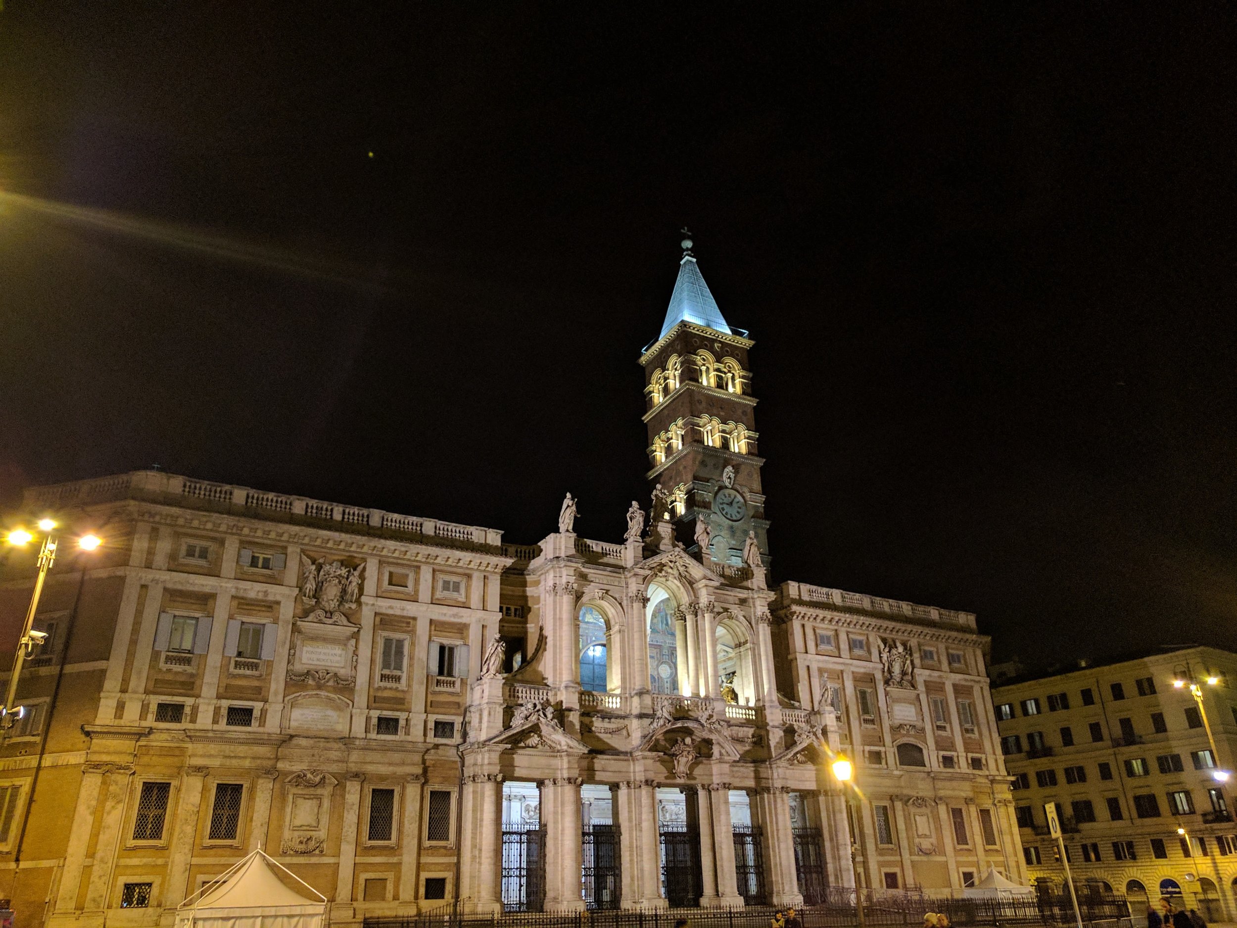 Night shot of the Basilica