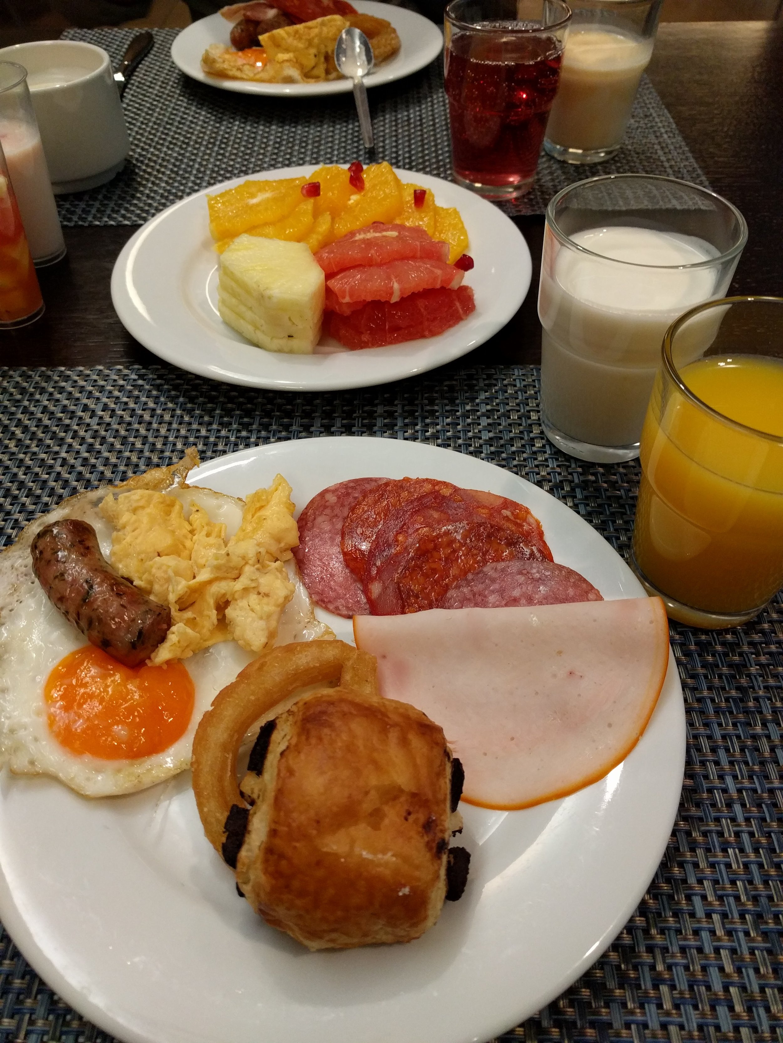 Hotel brekky