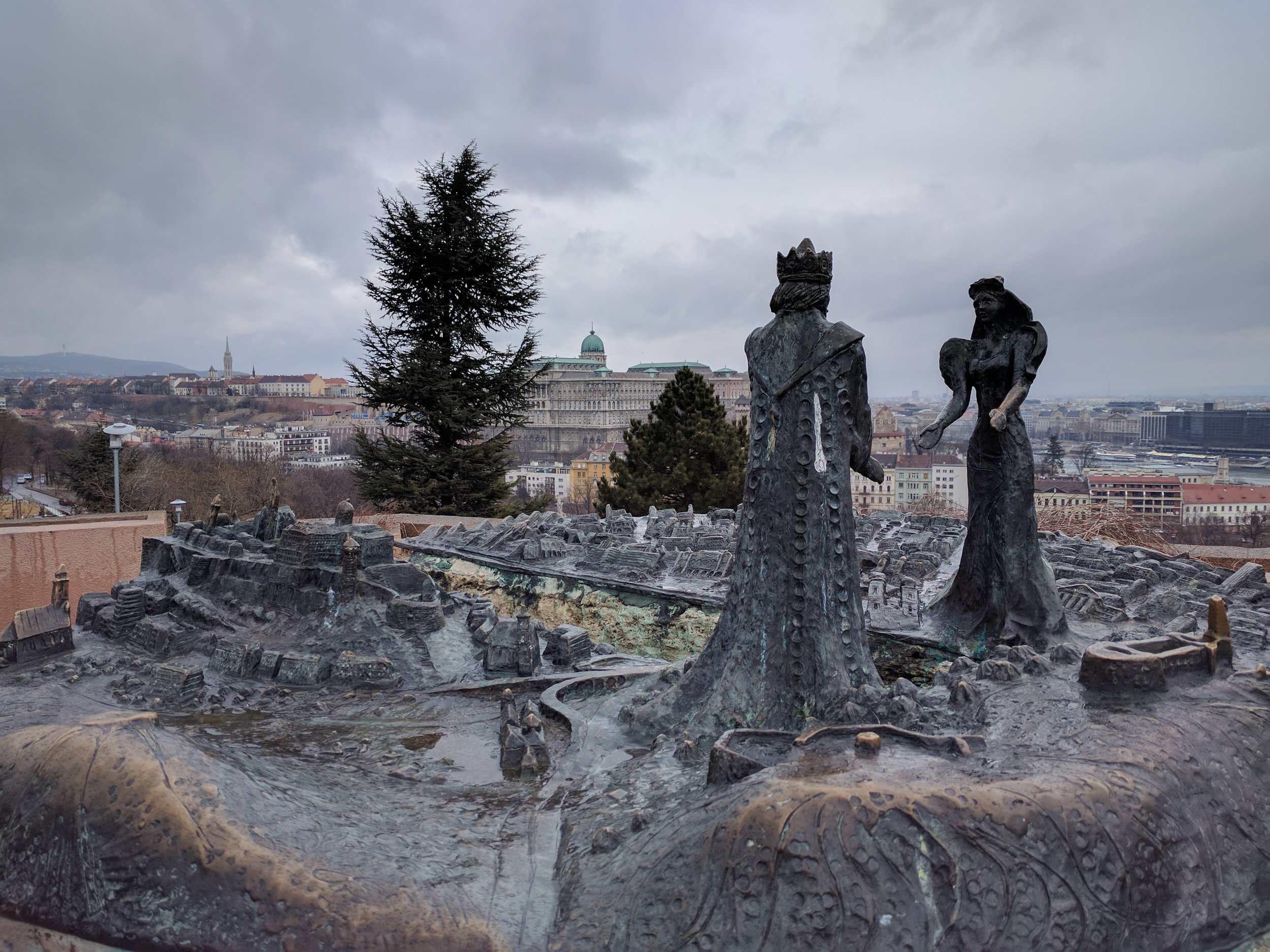 Buda meet Pest