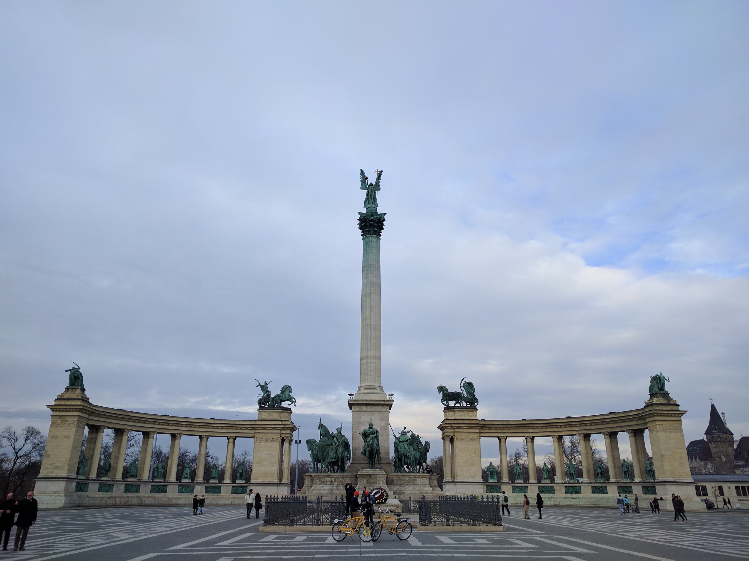 Hero's Square