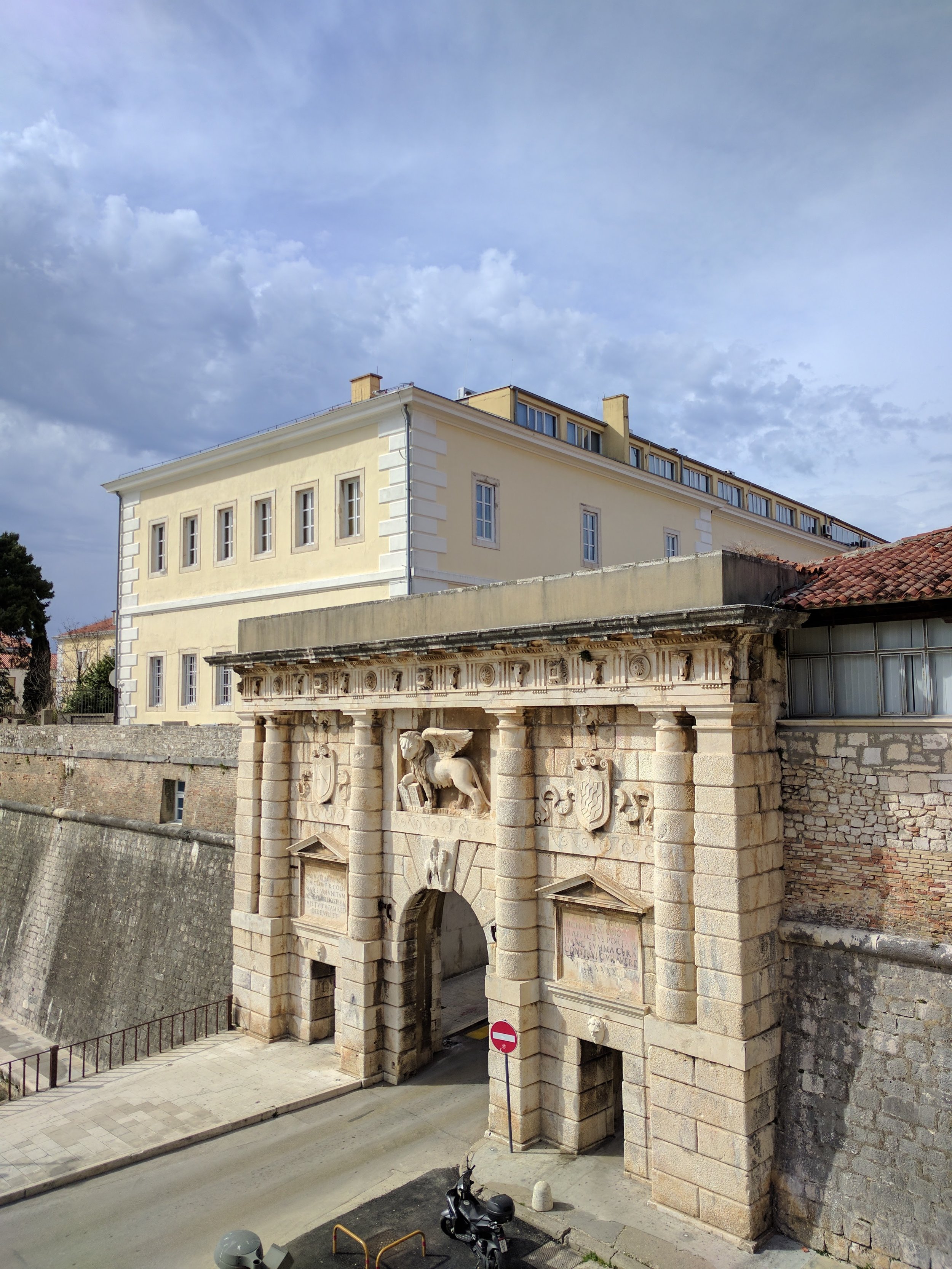 City gate