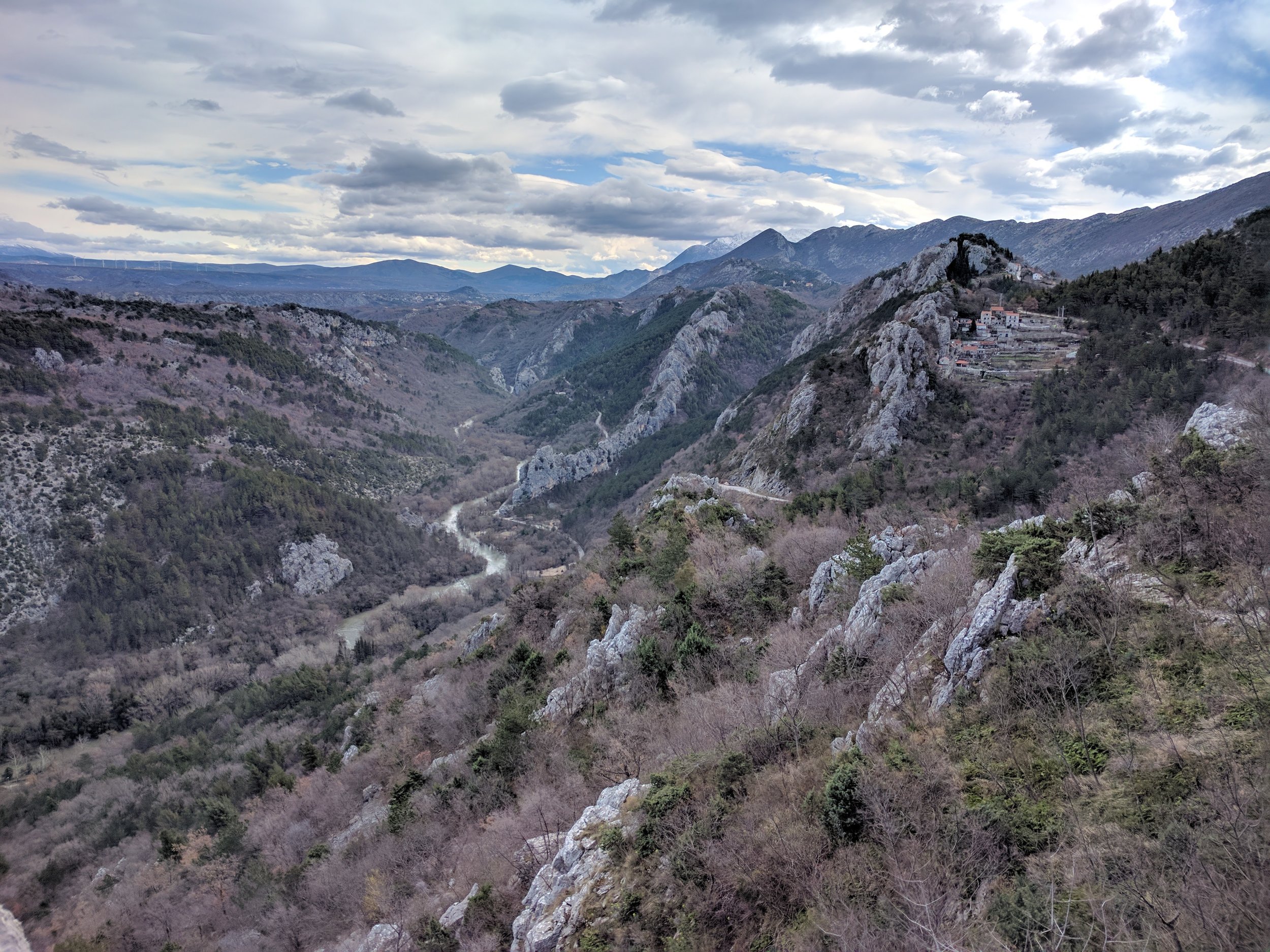 Views of Cetina river