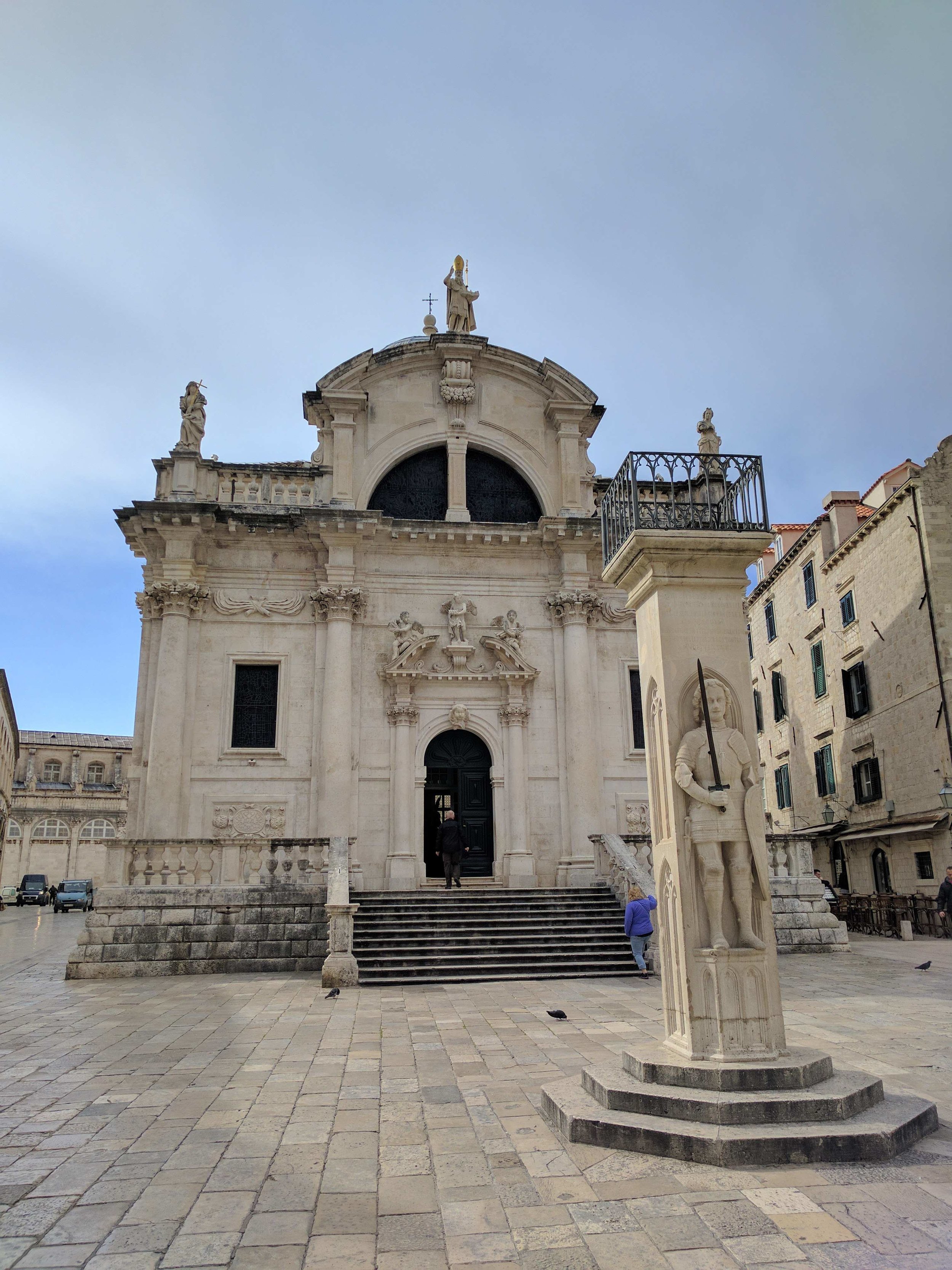 Orlando statue and Church of Saint Blaise in the day time