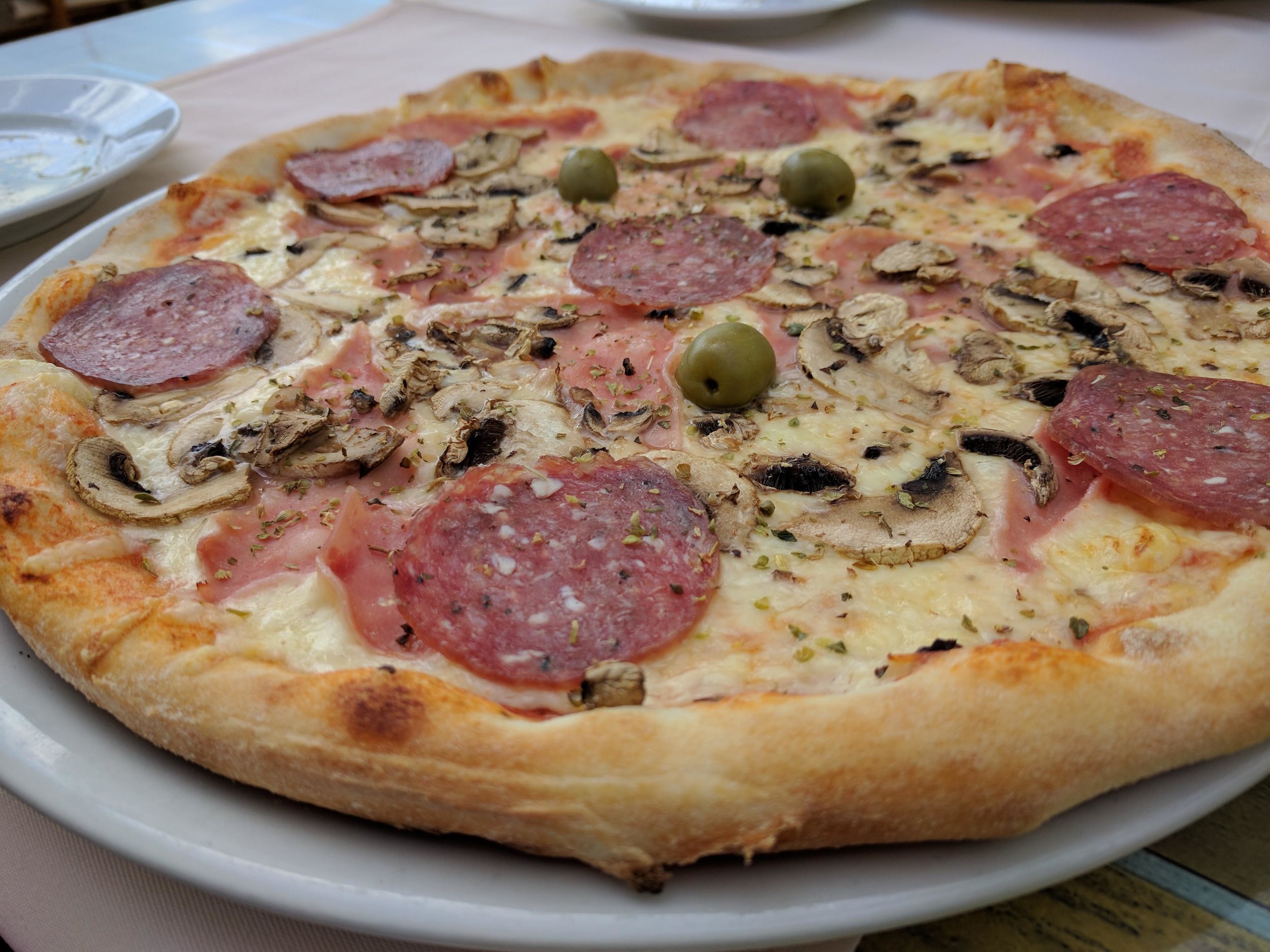 Pizza @ Dubravka 1836