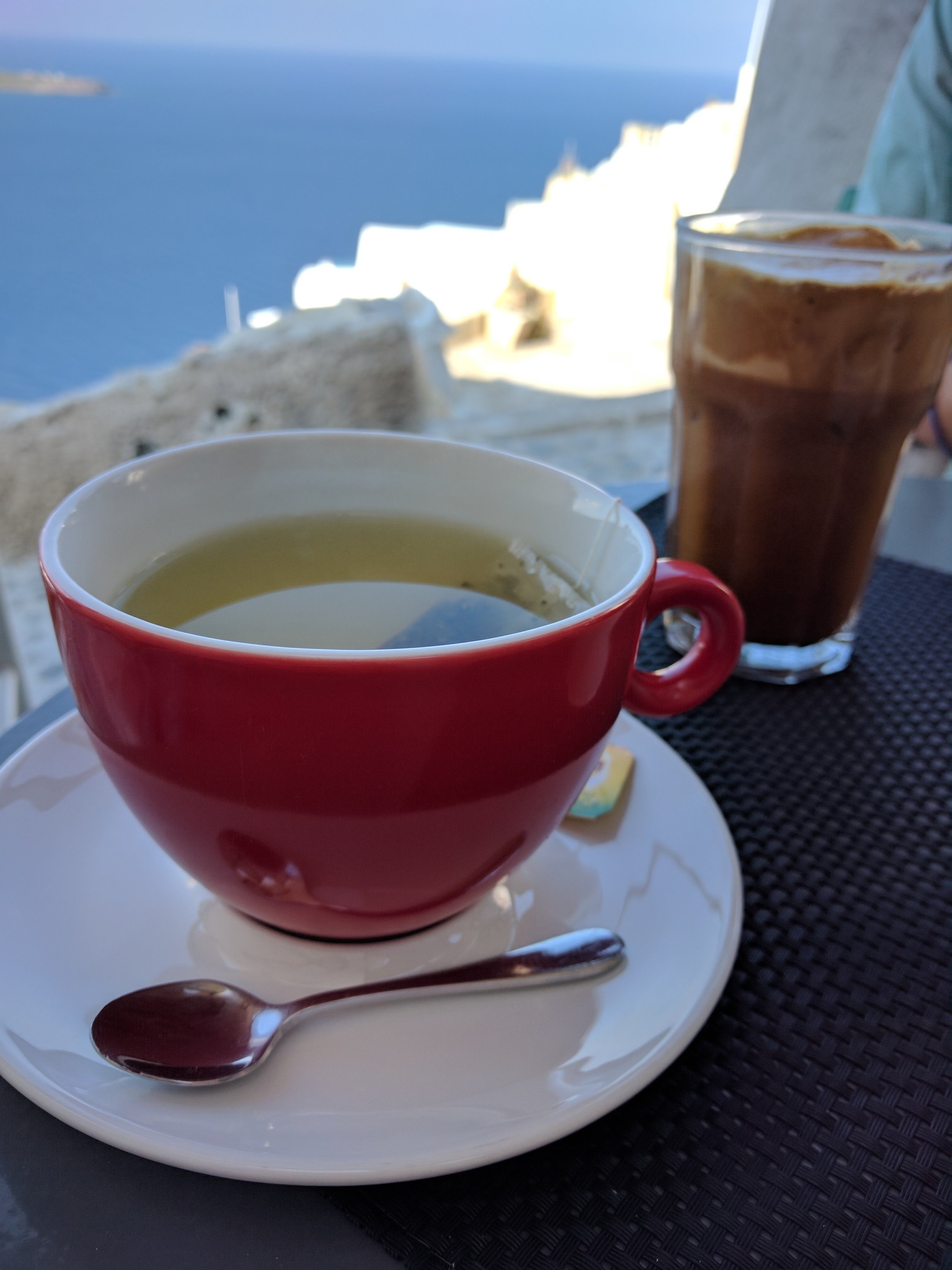 Tea and coffee at Vitrin