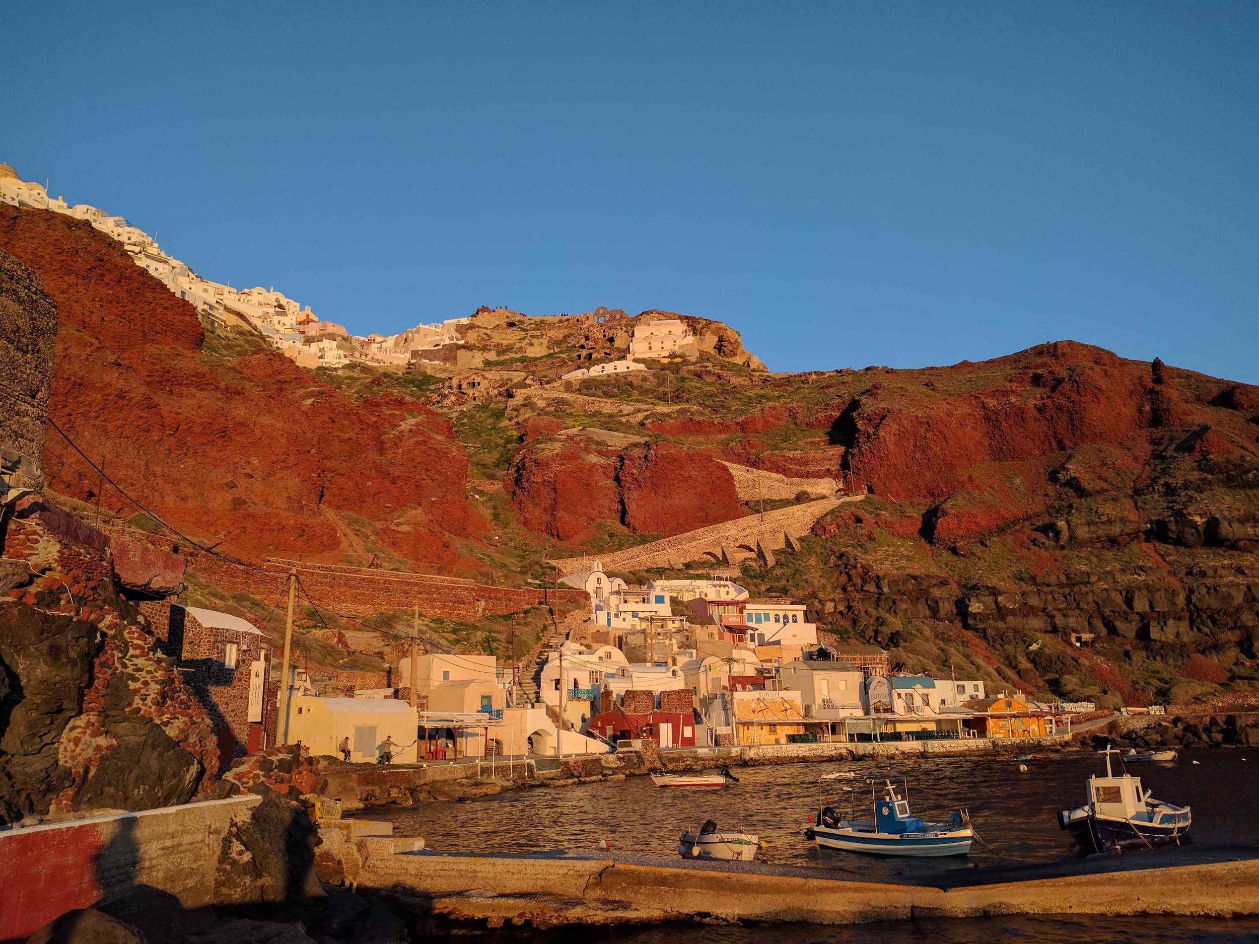 Ammoudi Bay