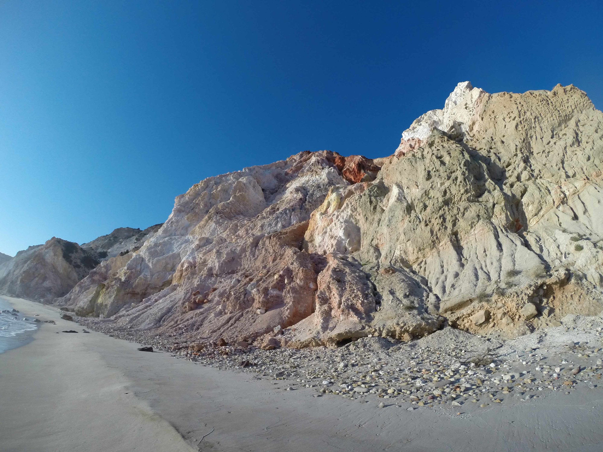 such variety of colors in the rocks
