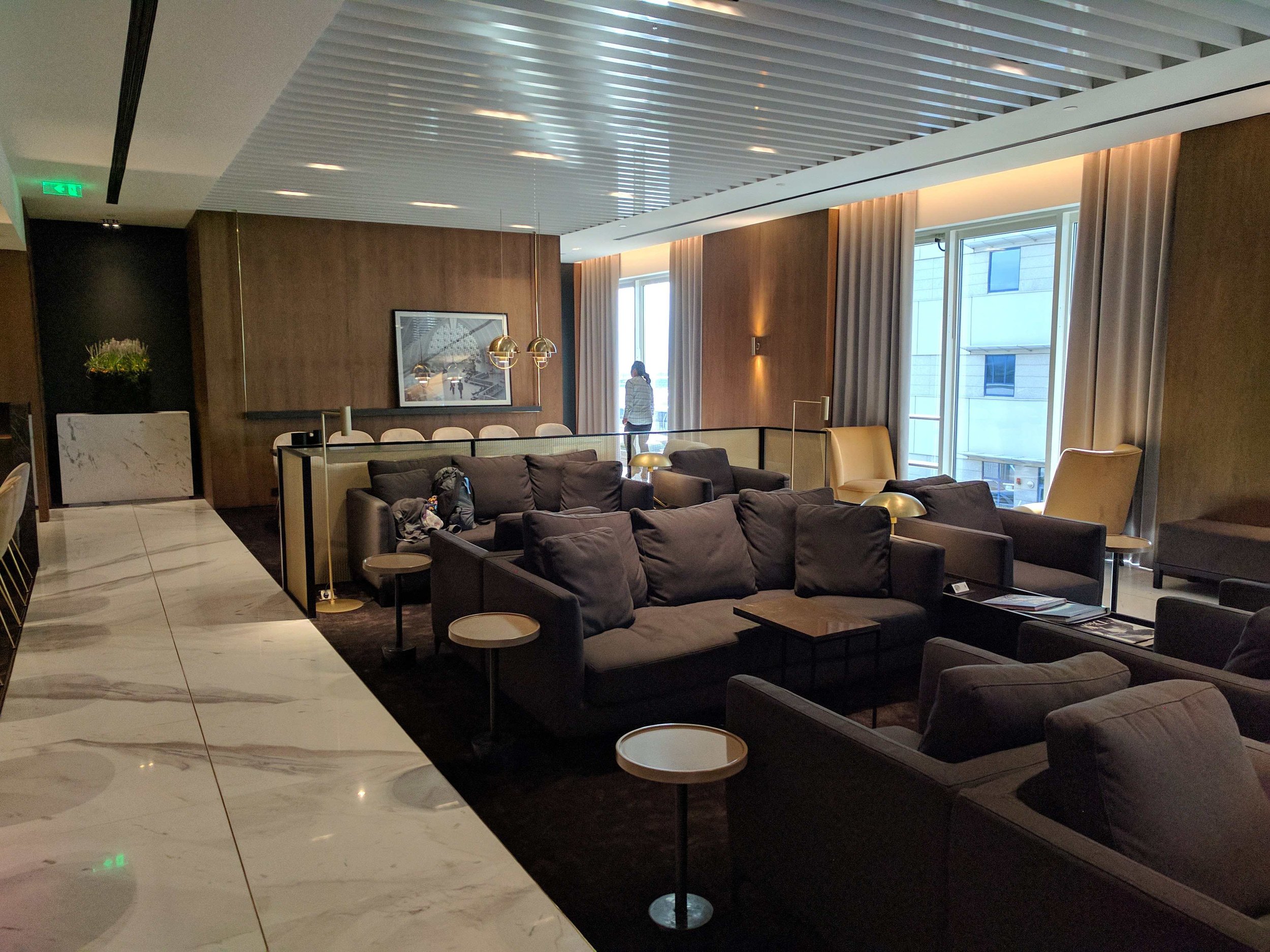 Lounge in Athens - empty!